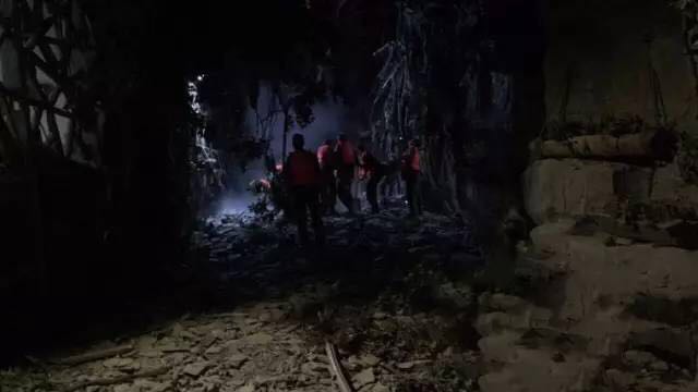 我不知道你是誰，卻知道你為了誰，向人民子弟兵致敬！